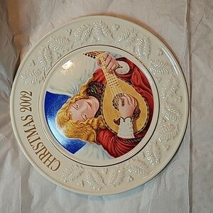 Belleek Fine China 2002 Christmas Plate "Angel Of Harmony"